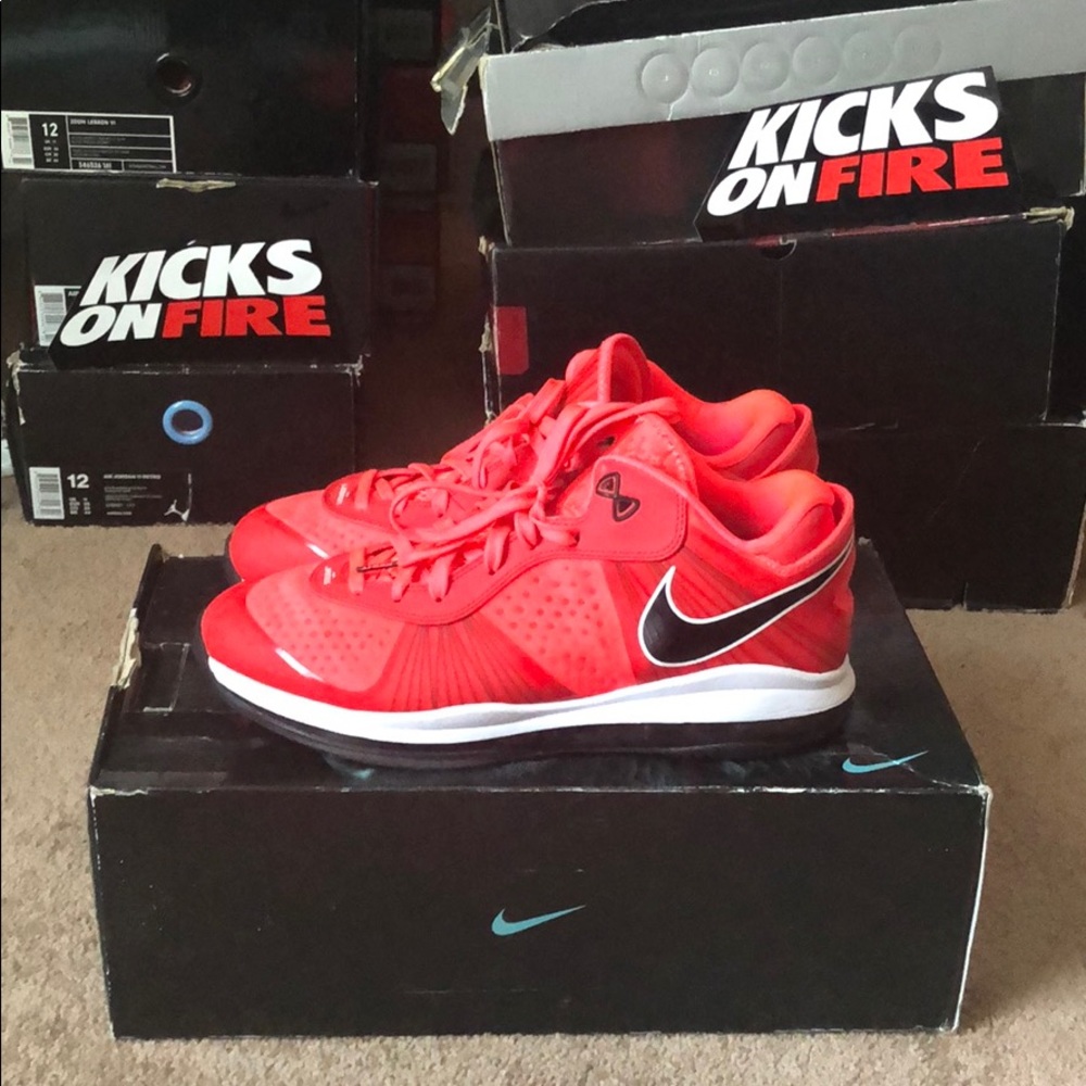 LeBron 8 V/2 low “Solar Red”